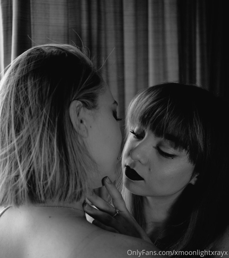 Photo by xmoonlightxrayx published on October 14,2023 09:27:54 - BestThots