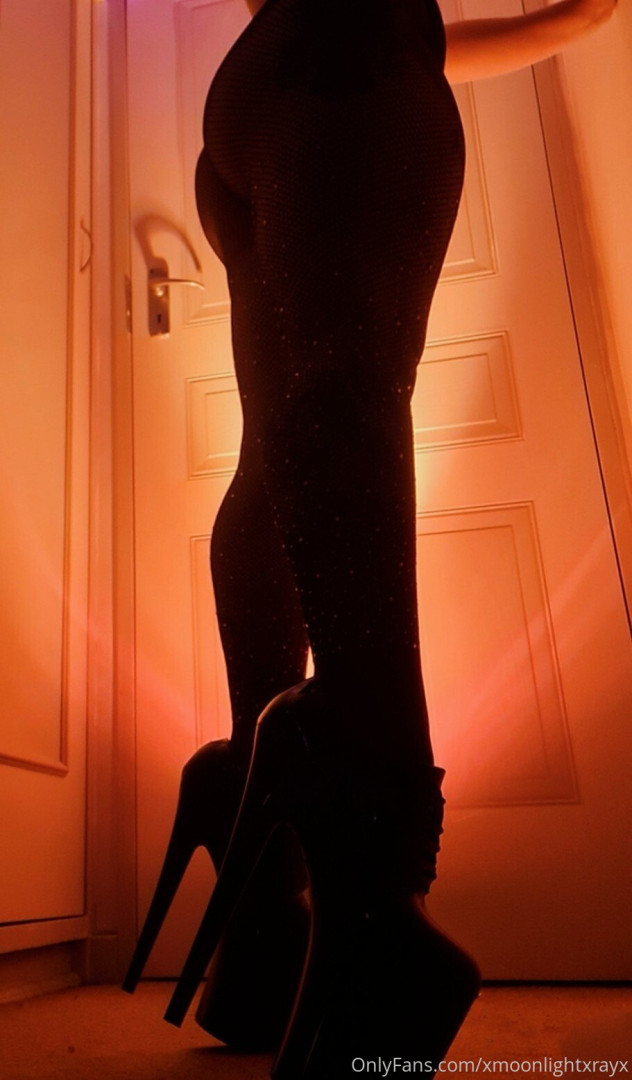 Photo by xmoonlightxrayx published on October 14,2023 09:52:52 - BestThots