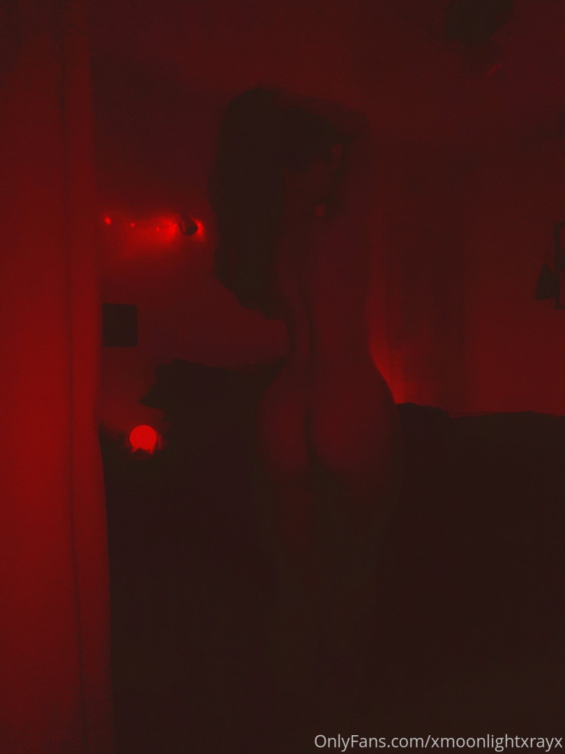 Photo by xmoonlightxrayx published on October 14,2023 11:37:00 - BestThots