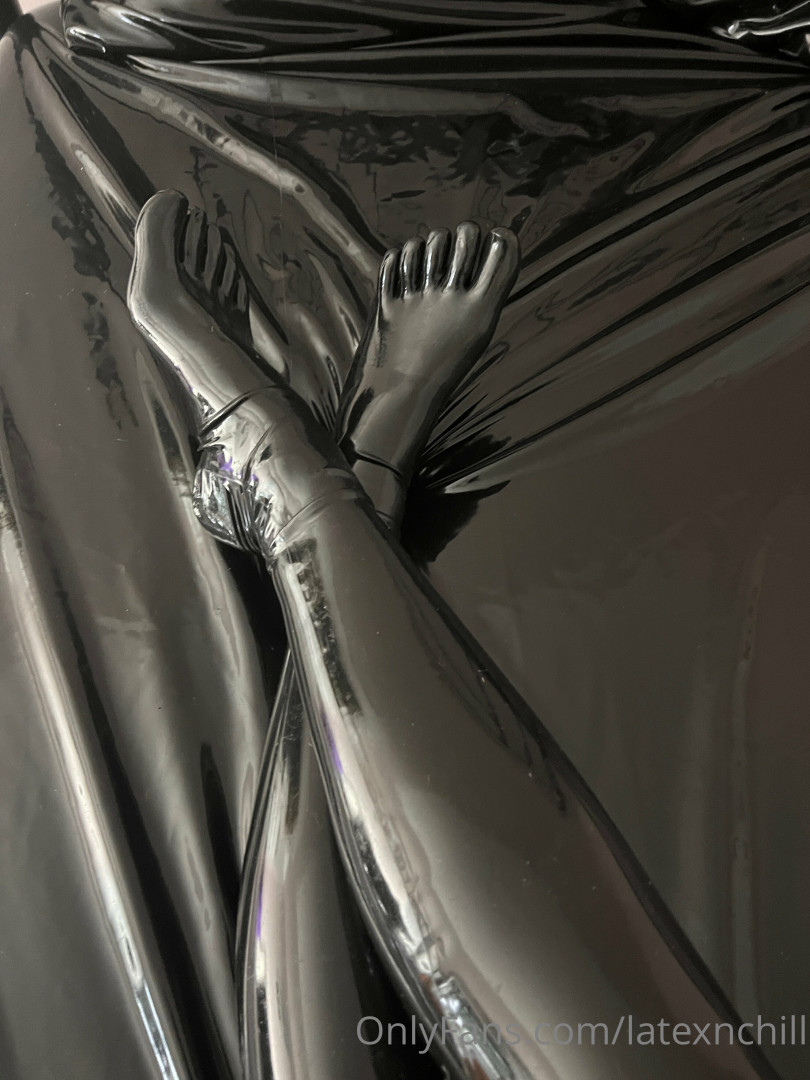 Photo by latexnchill published on June 27,2023 00:11:09 - BestThots