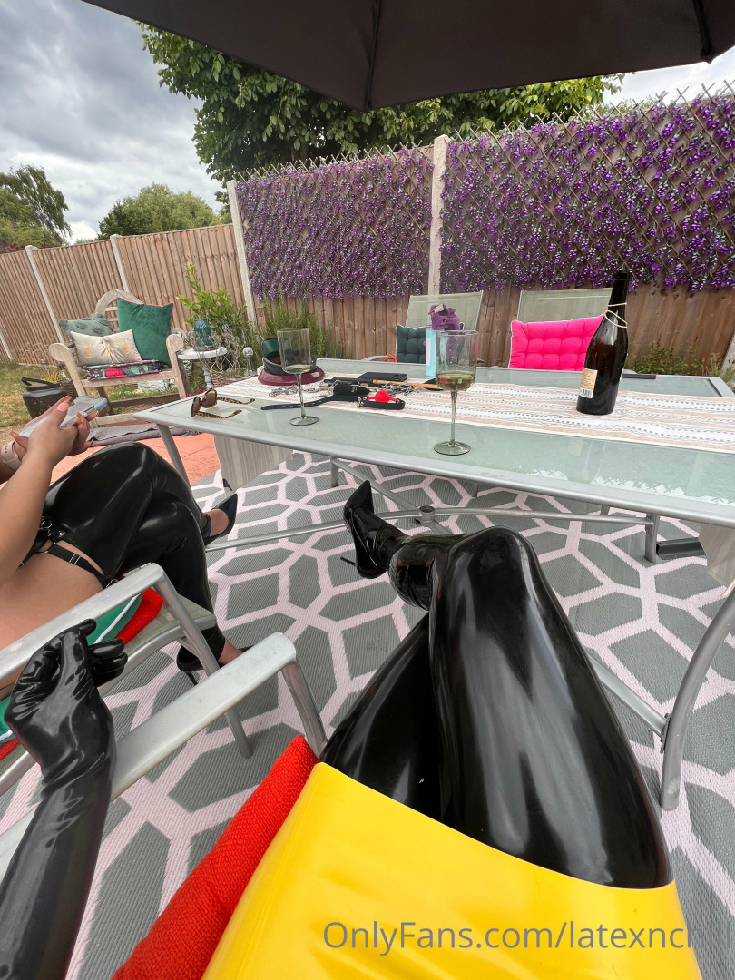 Photo by latexnchill published on June 27,2023 00:14:52 - BestThots