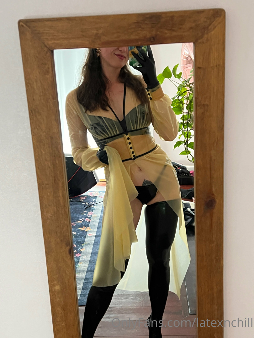 Photo by latexnchill published on June 27,2023 00:16:15 - BestThots