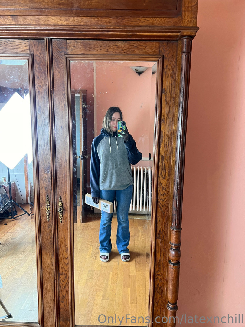 Photo by latexnchill published on June 27,2023 00:22:25 - BestThots