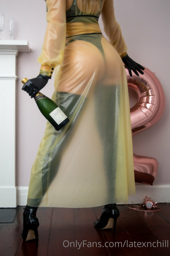 Photo by latexnchill published on June 27,2023 00:25:28 - BestThots