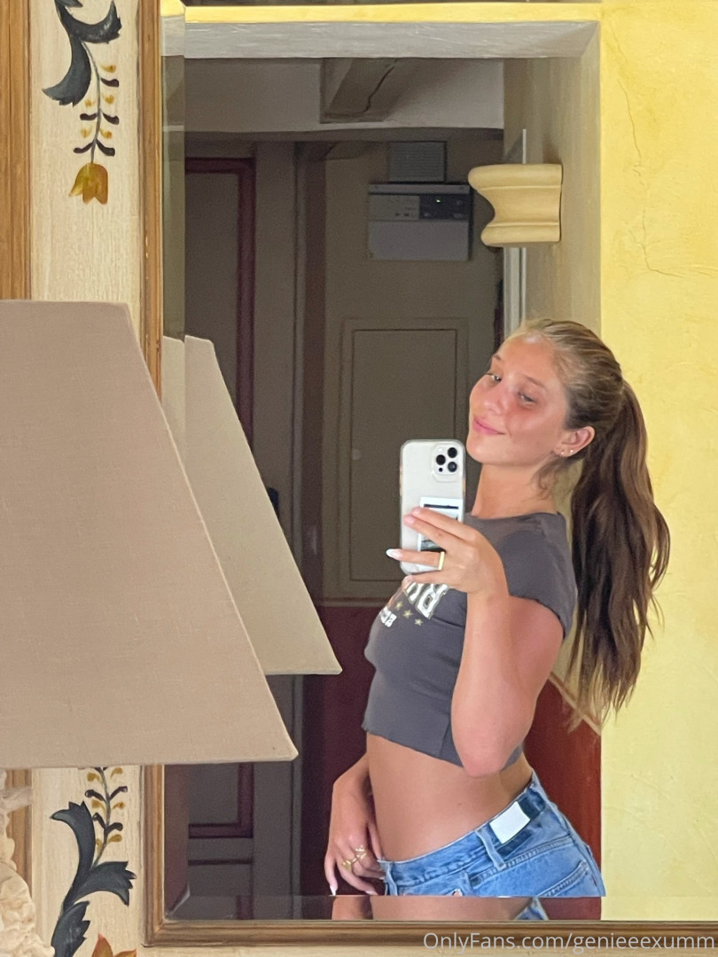 Photo by genieeexumm published on January 15,2024 21:38:00 - BestThots