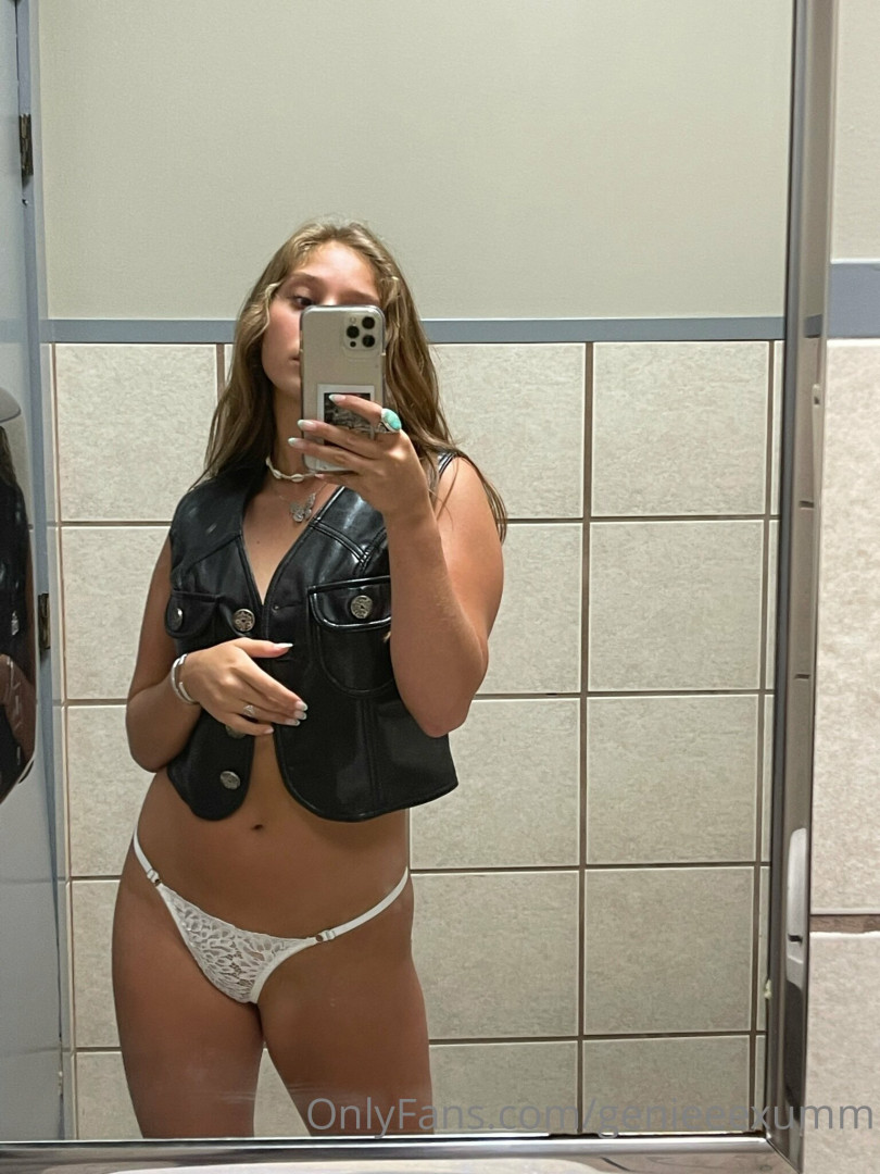 Photo by genieeexumm published on January 15,2024 21:47:36 - BestThots