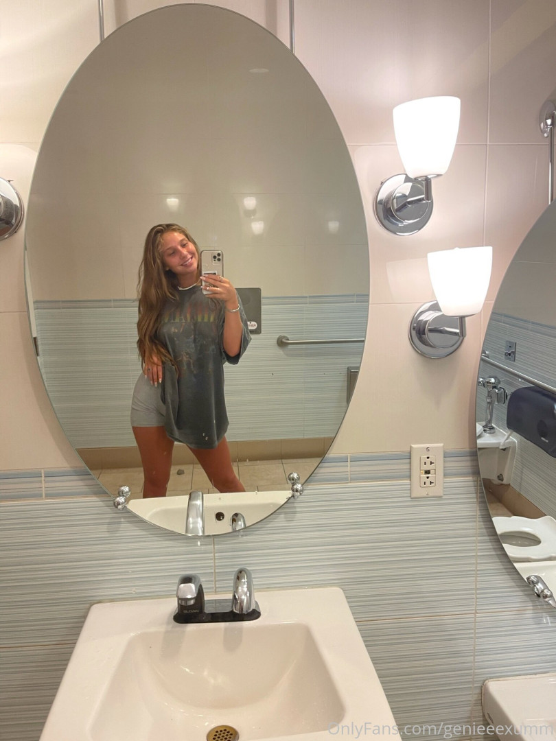 Photo by genieeexumm published on January 15,2024 21:48:34 - BestThots