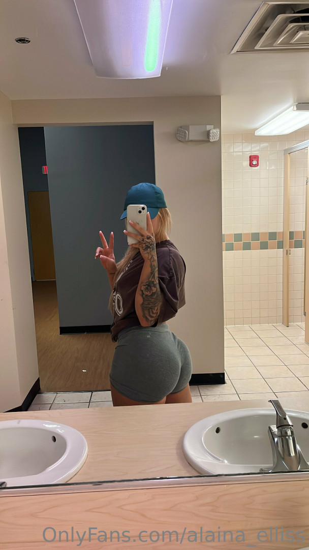 Photo by alaina_elliss published on November 20,2023 05:39:47 - BestThots