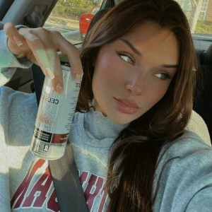 alaina_elliss #8375769