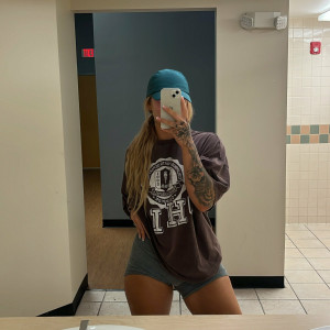 alaina_elliss #8375780