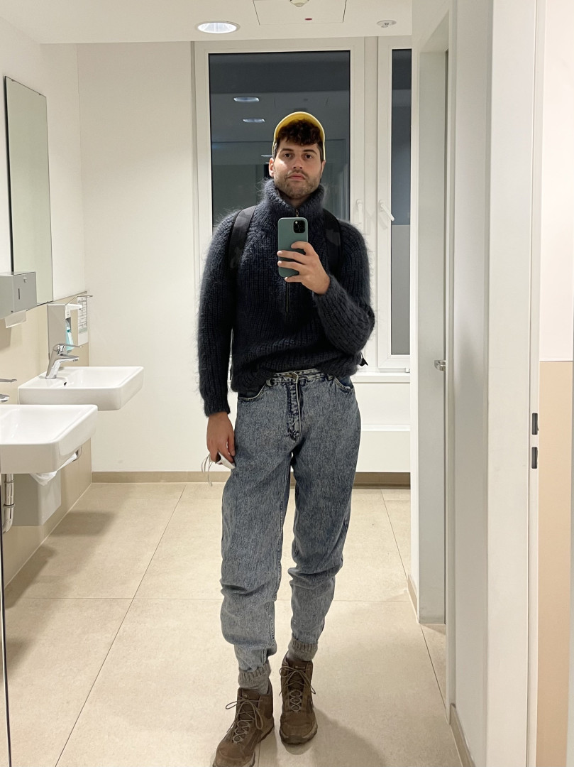 Photo by throatbuddy published on October 11,2023 01:34:06 - BestThots