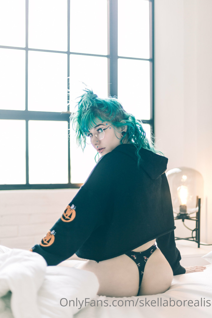 Photo by skellaborealis published on May 17,2023 23:01:27 - BestThots