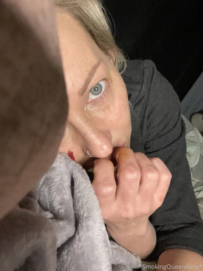 Photo by smokingqueenalina published on May 17,2023 21:34:30 - BestThots