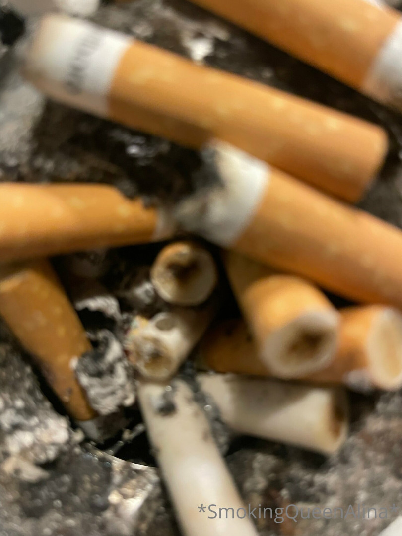 Photo by smokingqueenalina published on May 17,2023 21:34:49 - BestThots