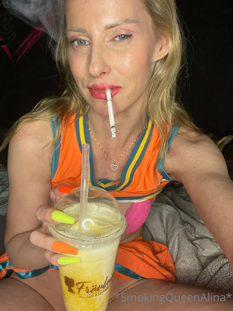 Photo by smokingqueenalina published on May 17,2023 21:36:08 - BestThots