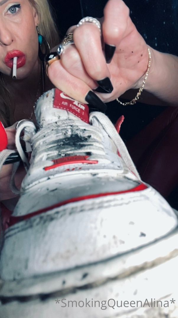 Photo by smokingqueenalina published on May 17,2023 21:36:26 - BestThots