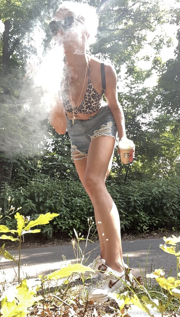 Photo by smokingqueenalina published on May 17,2023 21:36:39 - BestThots