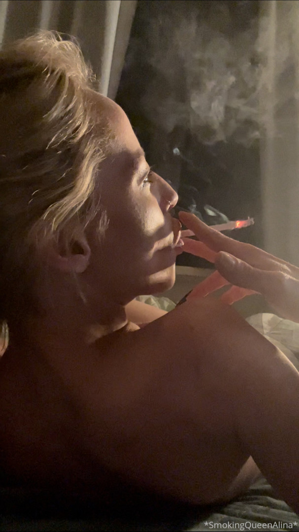 Photo by smokingqueenalina published on May 17,2023 21:37:43 - BestThots
