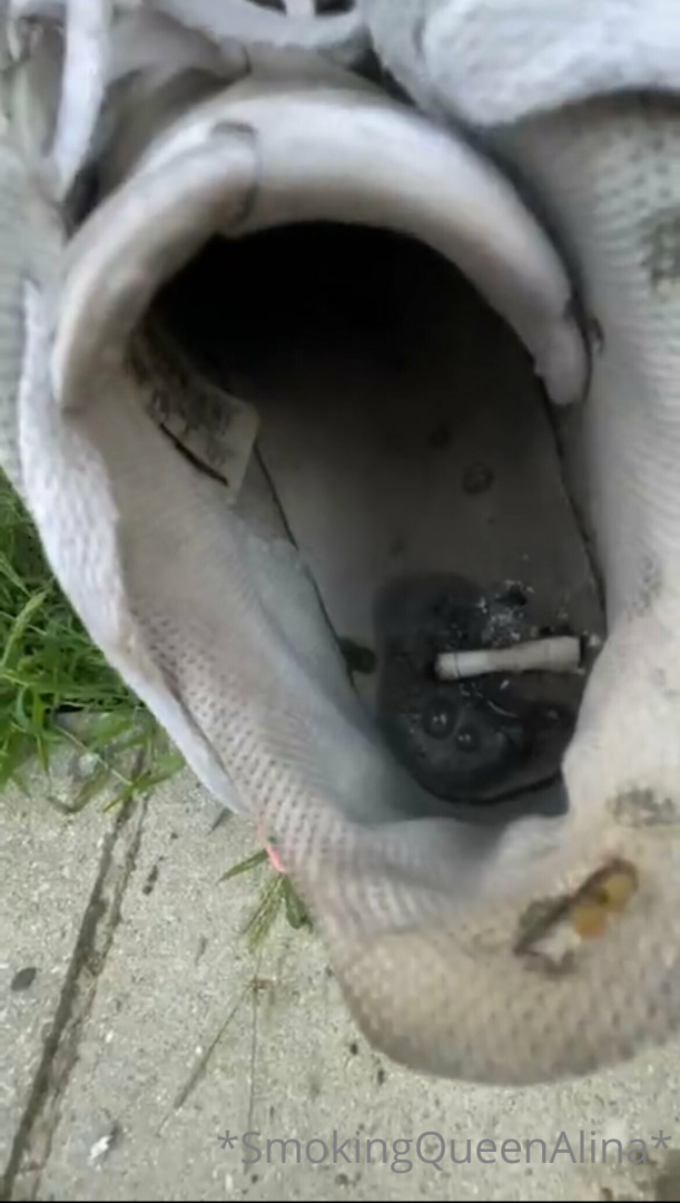 Photo by smokingqueenalina published on May 17,2023 21:39:45 - BestThots