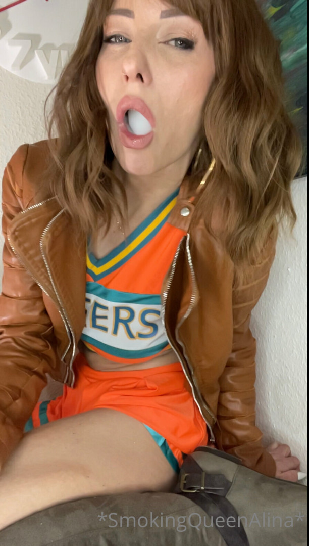 Photo by smokingqueenalina published on May 17,2023 21:39:48 - BestThots