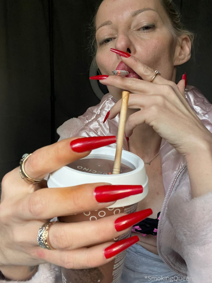 Photo by smokingqueenalina published on May 17,2023 21:40:45 - BestThots