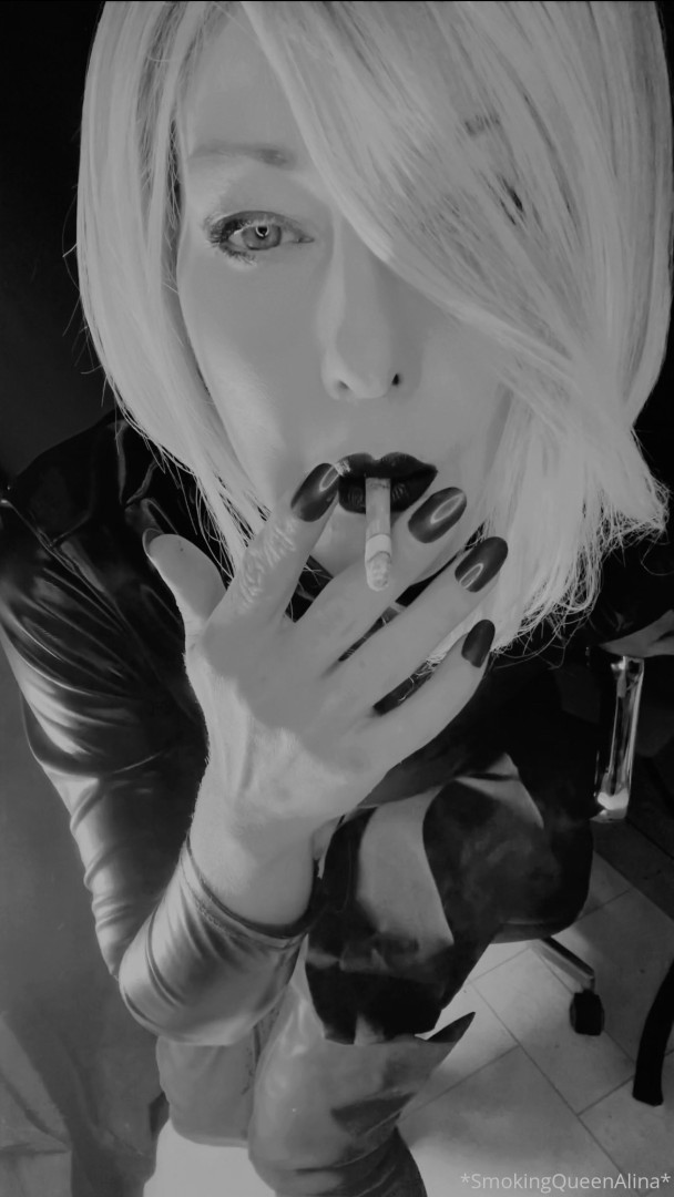 Photo by smokingqueenalina published on May 17,2023 21:41:32 - BestThots