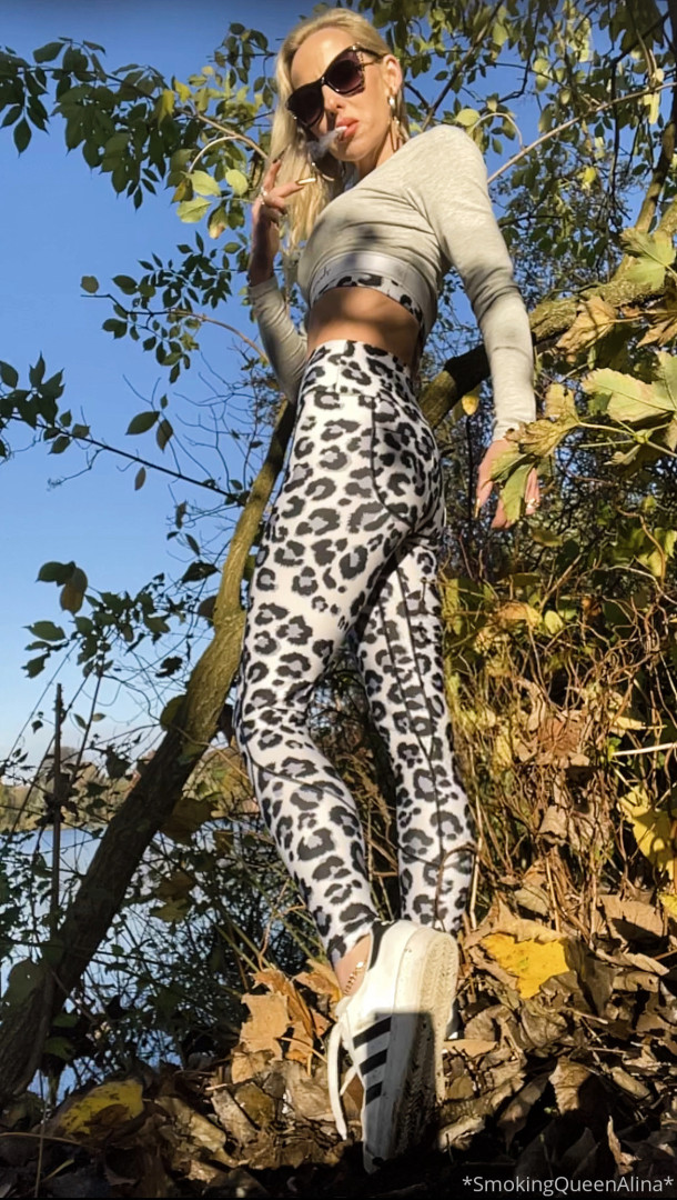 Photo by smokingqueenalina published on May 17,2023 21:41:51 - BestThots