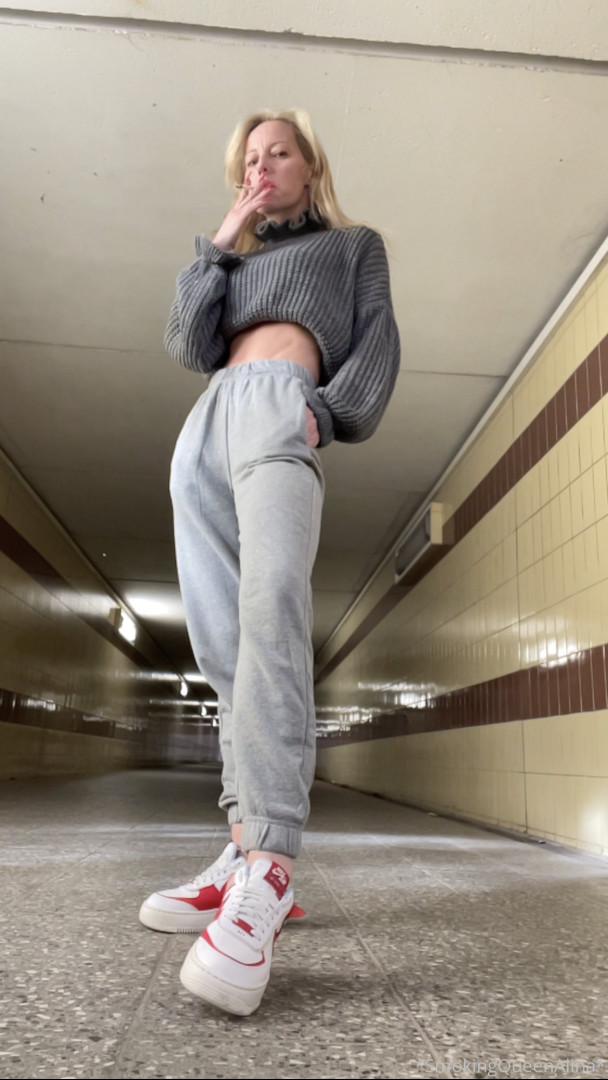 Photo by smokingqueenalina published on May 17,2023 21:42:22 - BestThots