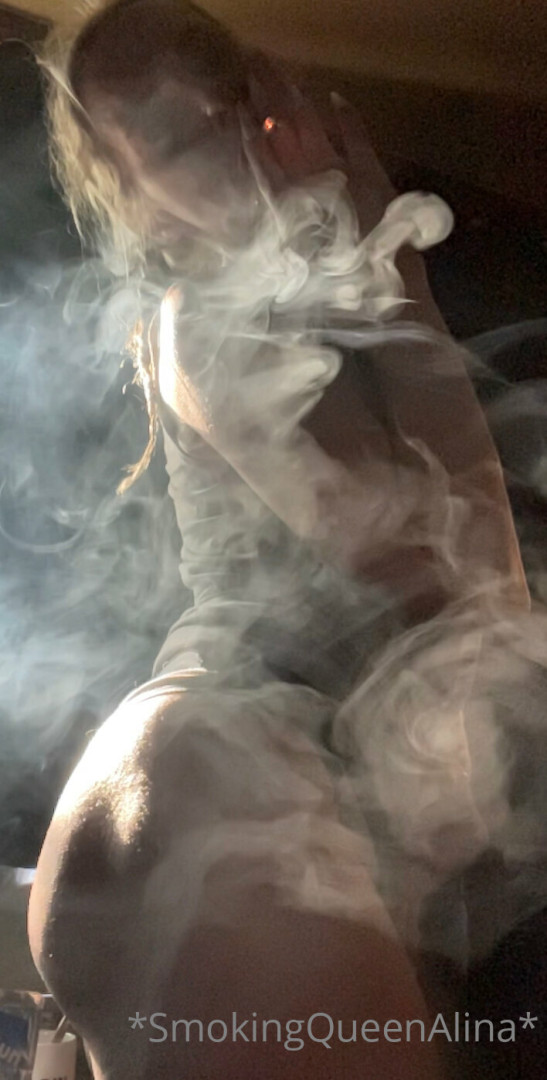 Photo by smokingqueenalina published on May 17,2023 21:42:31 - BestThots