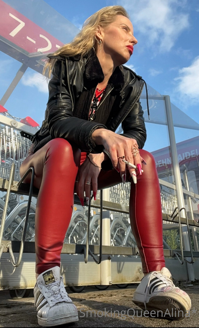 Photo by smokingqueenalina published on May 17,2023 21:42:45 - BestThots