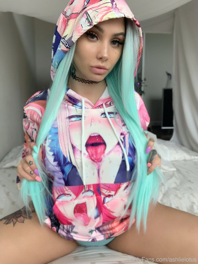 Photo by ashlielotus published on November 23,2023 22:59:58 - BestThots
