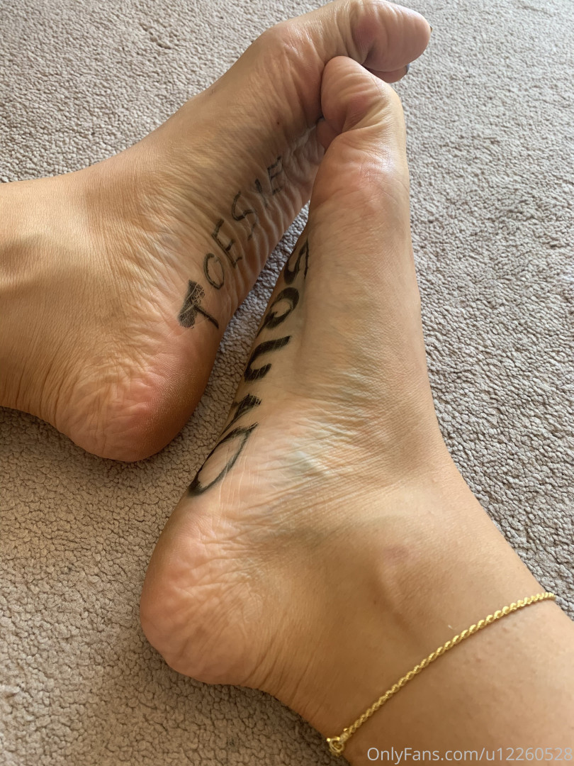 Photo by amberskyetoesies published on October 16,2023 12:47:06 - BestThots