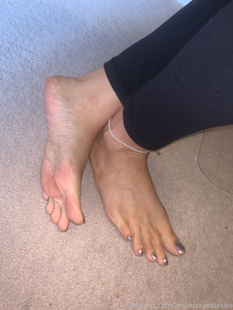Photo by amberskyetoesies published on October 16,2023 12:49:54 - BestThots