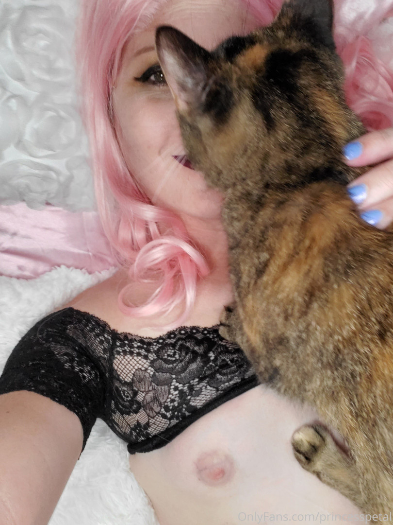 Photo by princesspetal published on October 16,2023 07:52:57 - BestThots