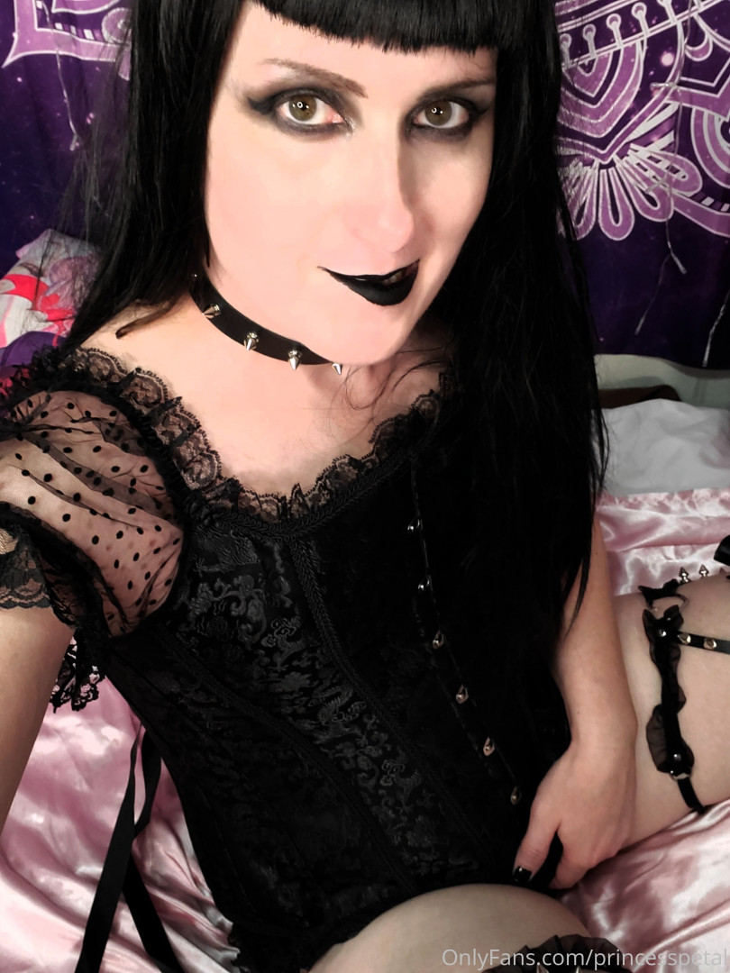 Photo by princesspetal published on October 16,2023 10:30:51 - BestThots