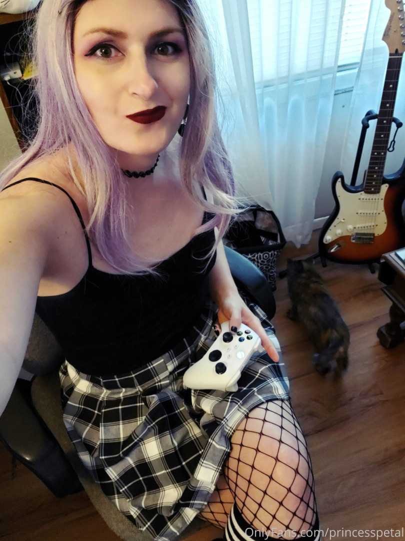 Photo by princesspetal published on October 16,2023 10:31:01 - BestThots