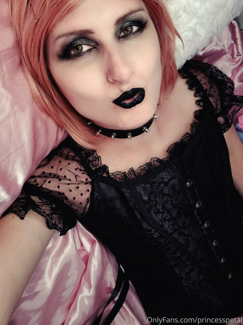 Photo by princesspetal published on October 16,2023 10:44:13 - BestThots