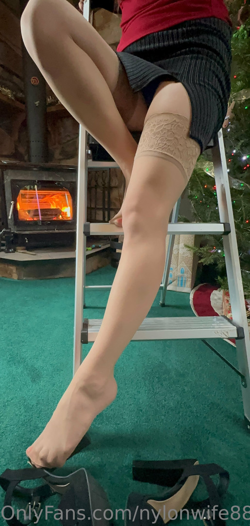 Photo by nylonwife88 published on October 12,2023 11:50:19 - BestThots
