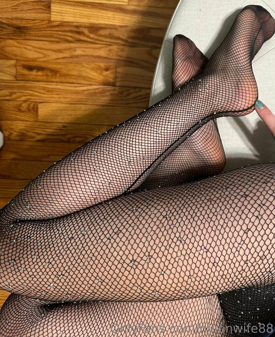 Photo by nylonwife88 published on October 12,2023 20:15:49 - BestThots