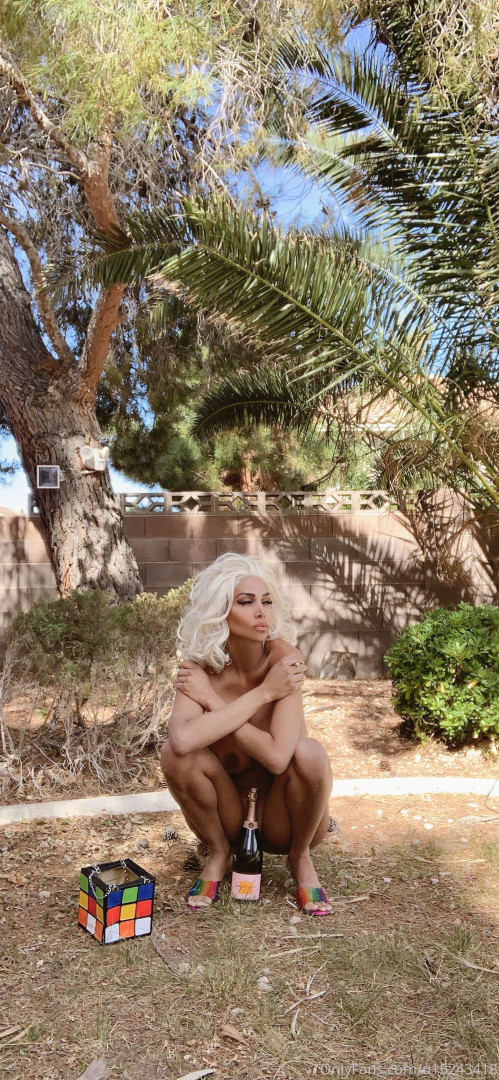 Photo by gizel published on October 16,2023 20:11:41 - BestThots