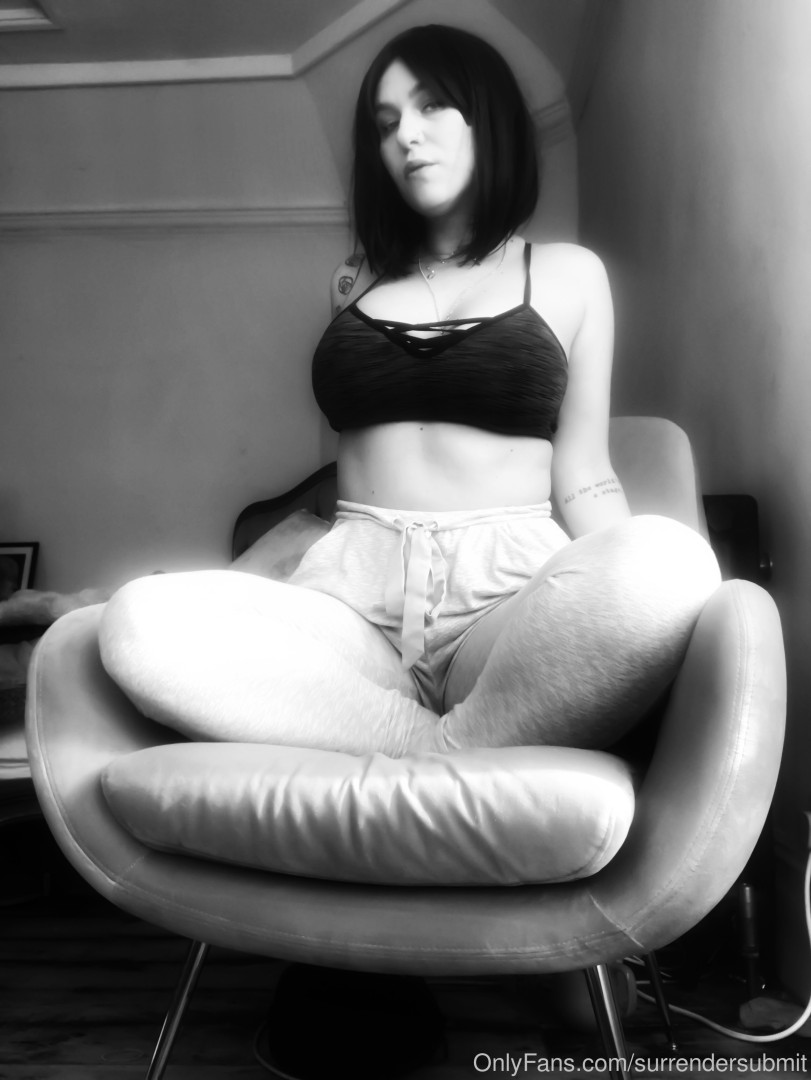 Photo by surrendersubmit published on October 16,2023 05:30:32 - BestThots