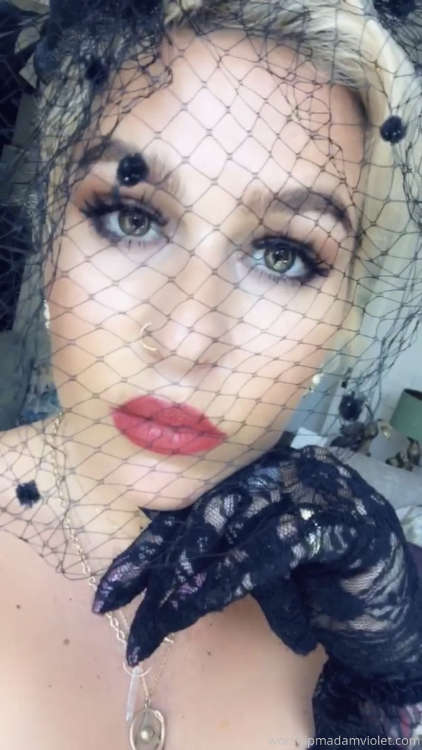 Photo by surrendersubmit published on October 16,2023 06:39:14 - BestThots