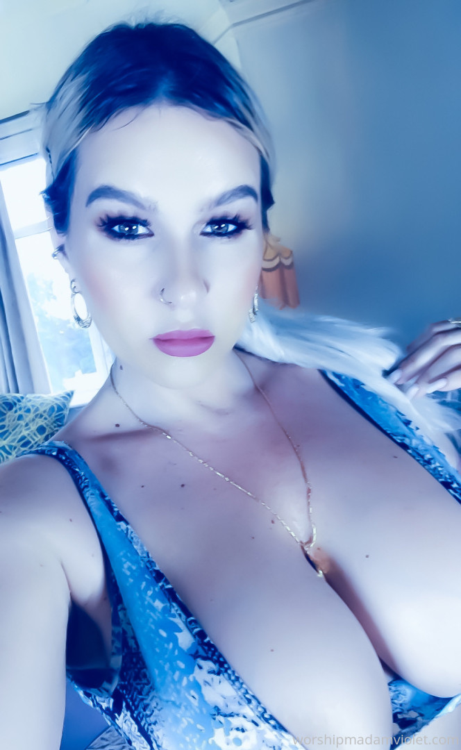 Photo by surrendersubmit published on October 16,2023 06:39:59 - BestThots