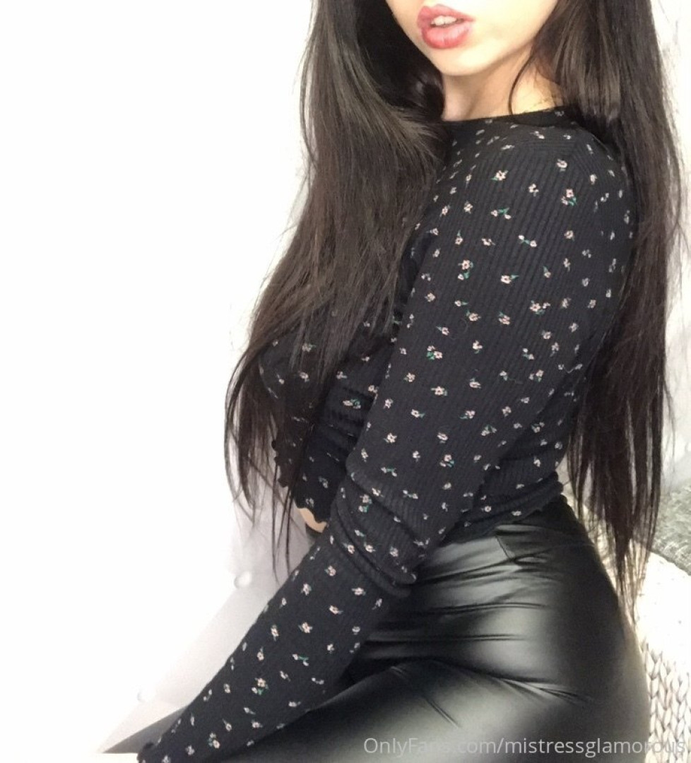 Photo by mistressglamorous published on May 20,2023 21:15:15 - BestThots