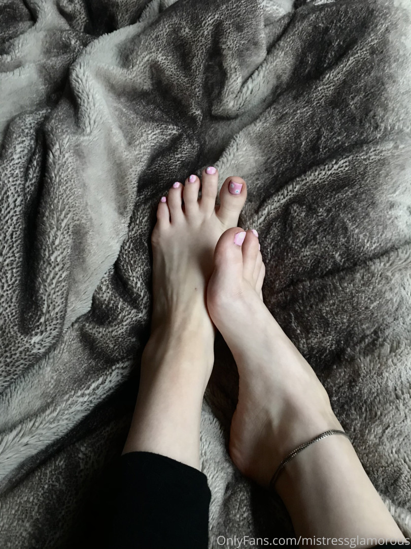 Photo by mistressglamorous published on May 20,2023 21:15:40 - BestThots