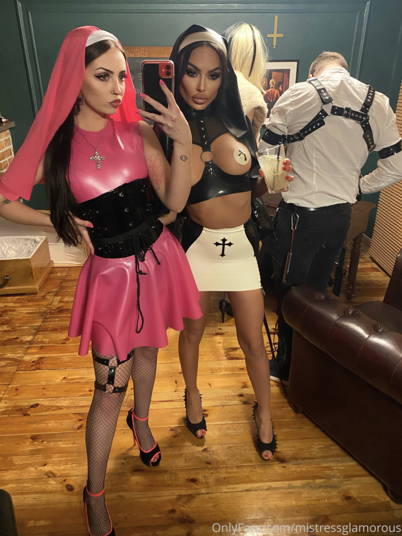 Photo by mistressglamorous published on May 20,2023 21:16:11 - BestThots
