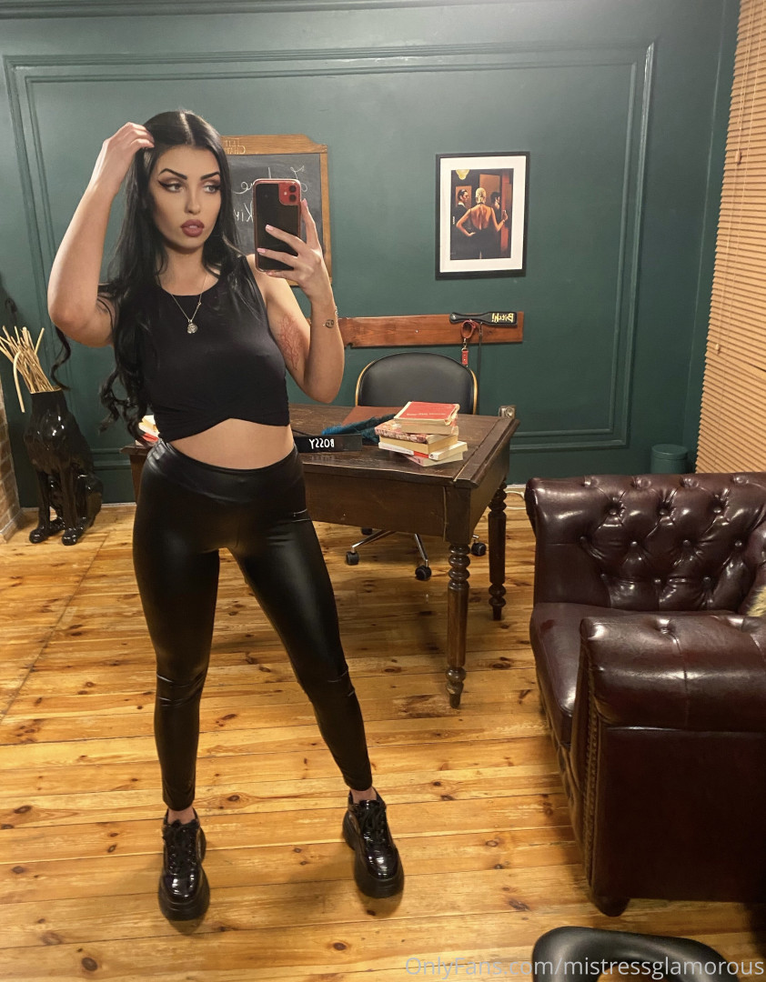 Photo by mistressglamorous published on May 20,2023 21:16:22 - BestThots