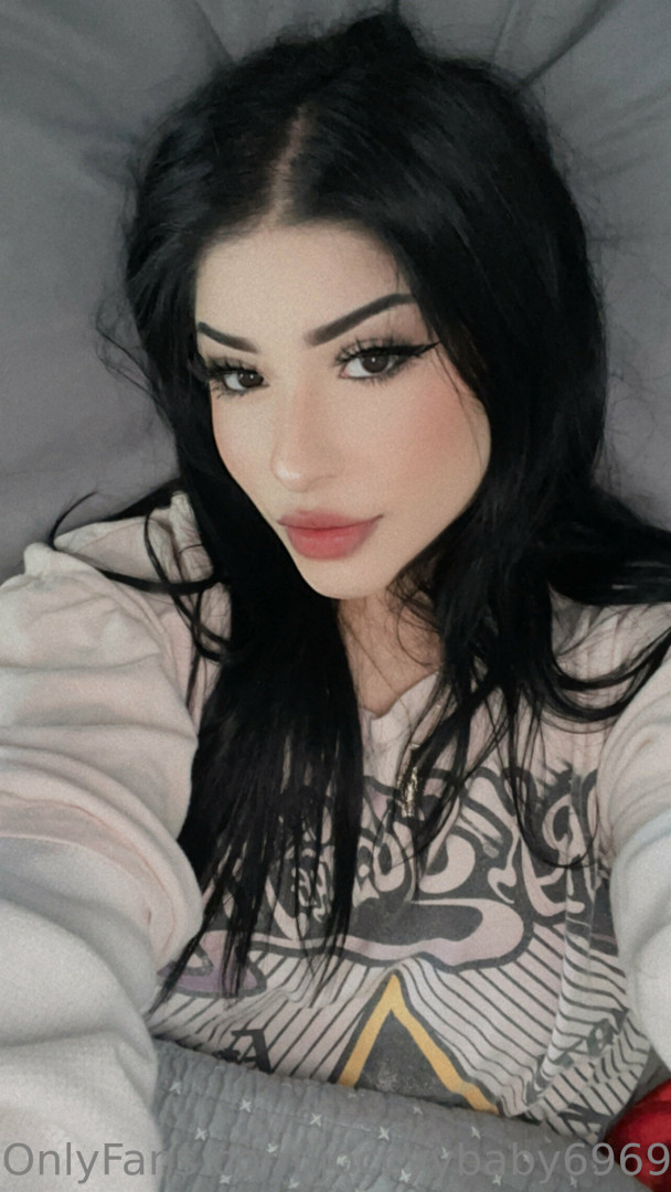 Photo by latinabratt69 published on June 2,2023 03:50:19 - BestThots