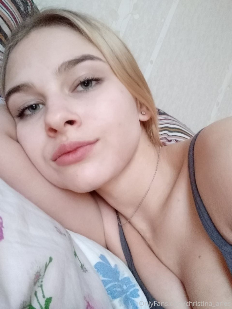 Photo by christinaaries published on June 3,2023 08:33:38 - BestThots