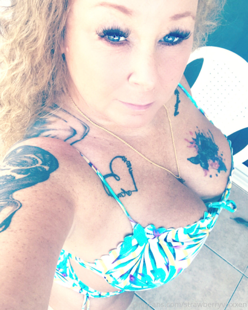 Photo by strawberryvixxxen published on October 16,2023 00:28:21 - BestThots